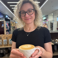 Ze zákulisí pražírny Káva Monro