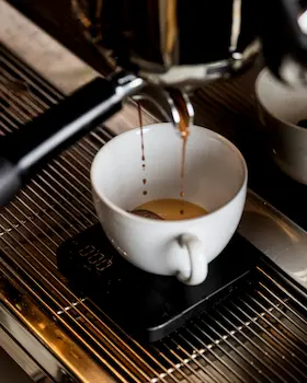 příprava na espresso Káva Monro